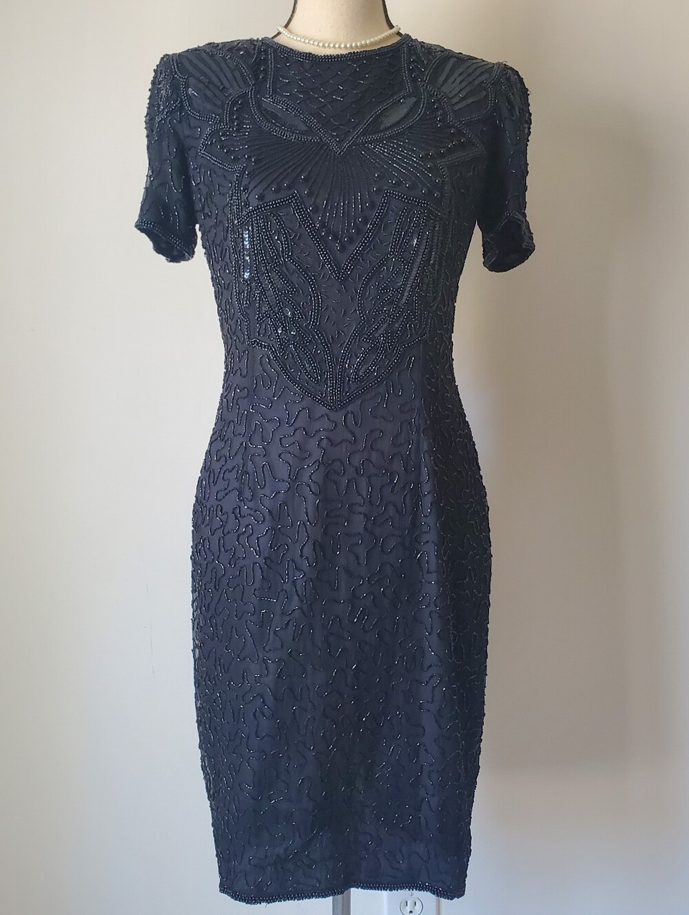 Vintage AP Ltd Elegant Black Beaded Sequined Evening Midi Sheath Dress Size 6